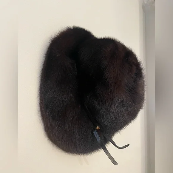 Genuine Mink Fur Hat with Leather Detail Amazon.com: Bibury Real Mink Fur Cossack Hat with Leather  main image 2